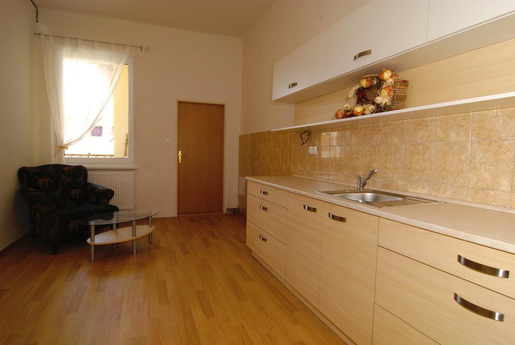 Fontana Pizzeria - Pension Ceske Budejovice Bilik gambar