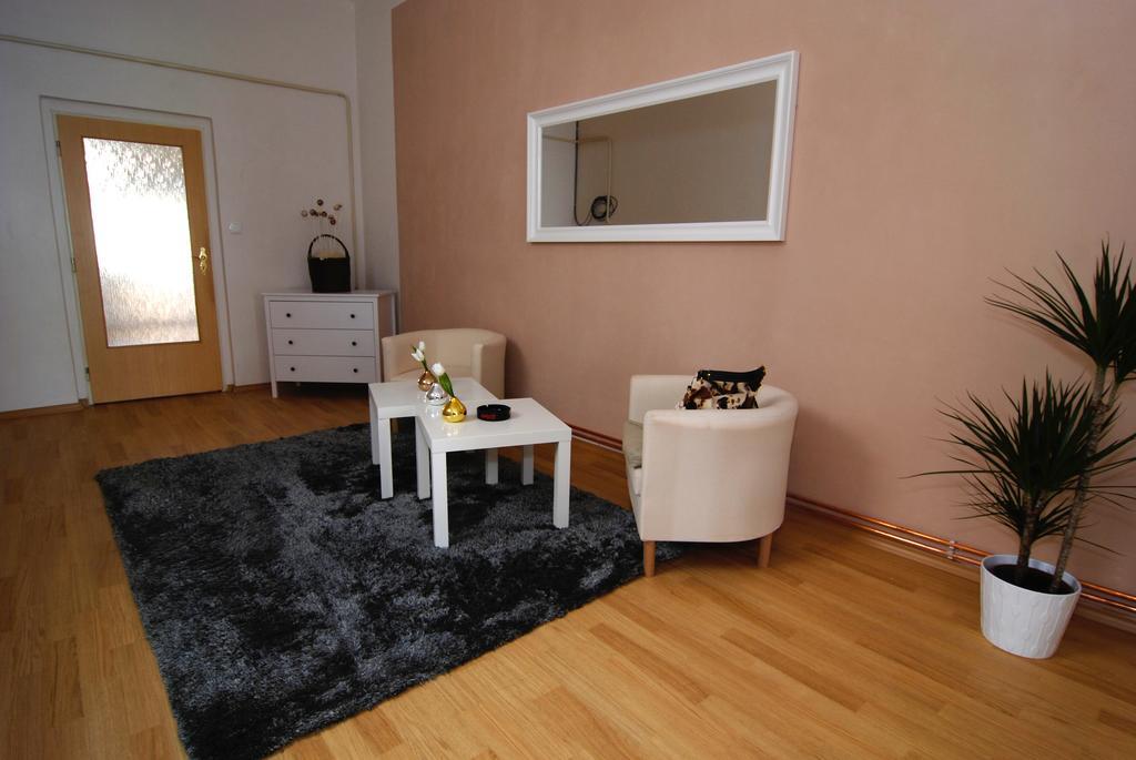Fontana Pizzeria - Pension Ceske Budejovice Bilik gambar