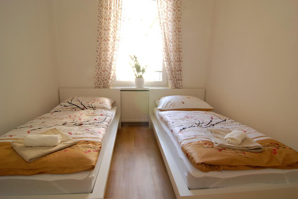Fontana Pizzeria - Pension Ceske Budejovice Bilik gambar