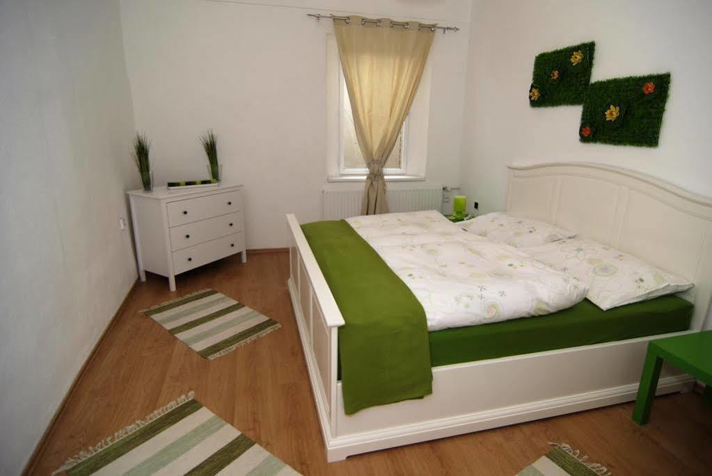 Fontana Pizzeria - Pension Ceske Budejovice Luaran gambar